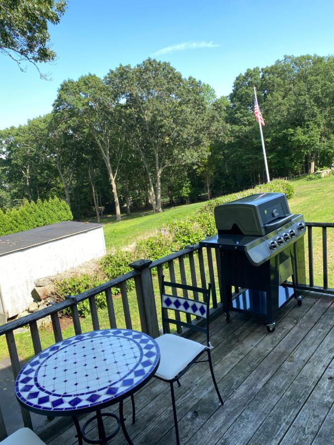 1 Bed Cottage, Partial Waterviews & Water Access Westport Luaran gambar