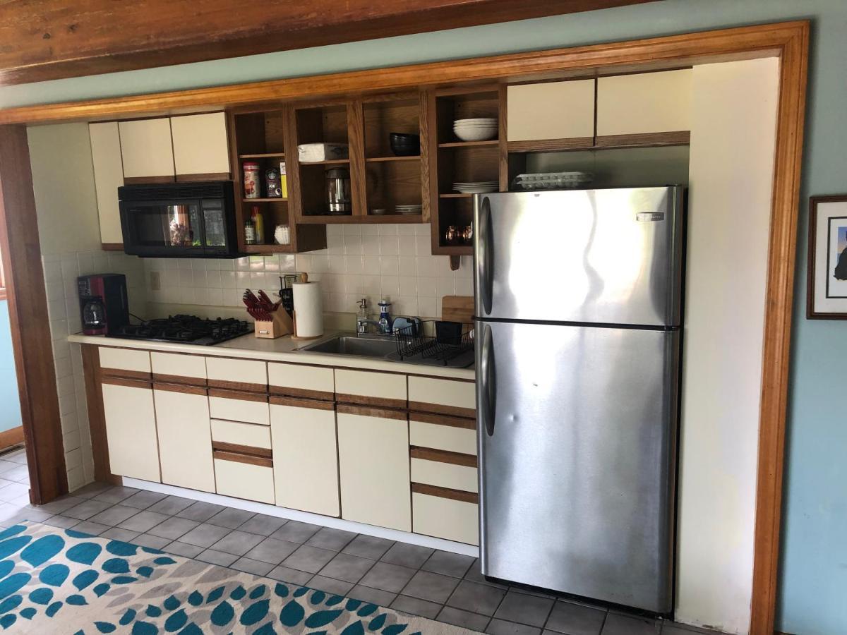 1 Bed Cottage, Partial Waterviews & Water Access Westport Luaran gambar