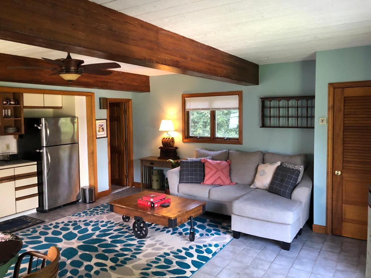1 Bed Cottage, Partial Waterviews & Water Access Westport Luaran gambar